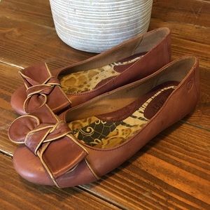 Born pink flats, size 6.
